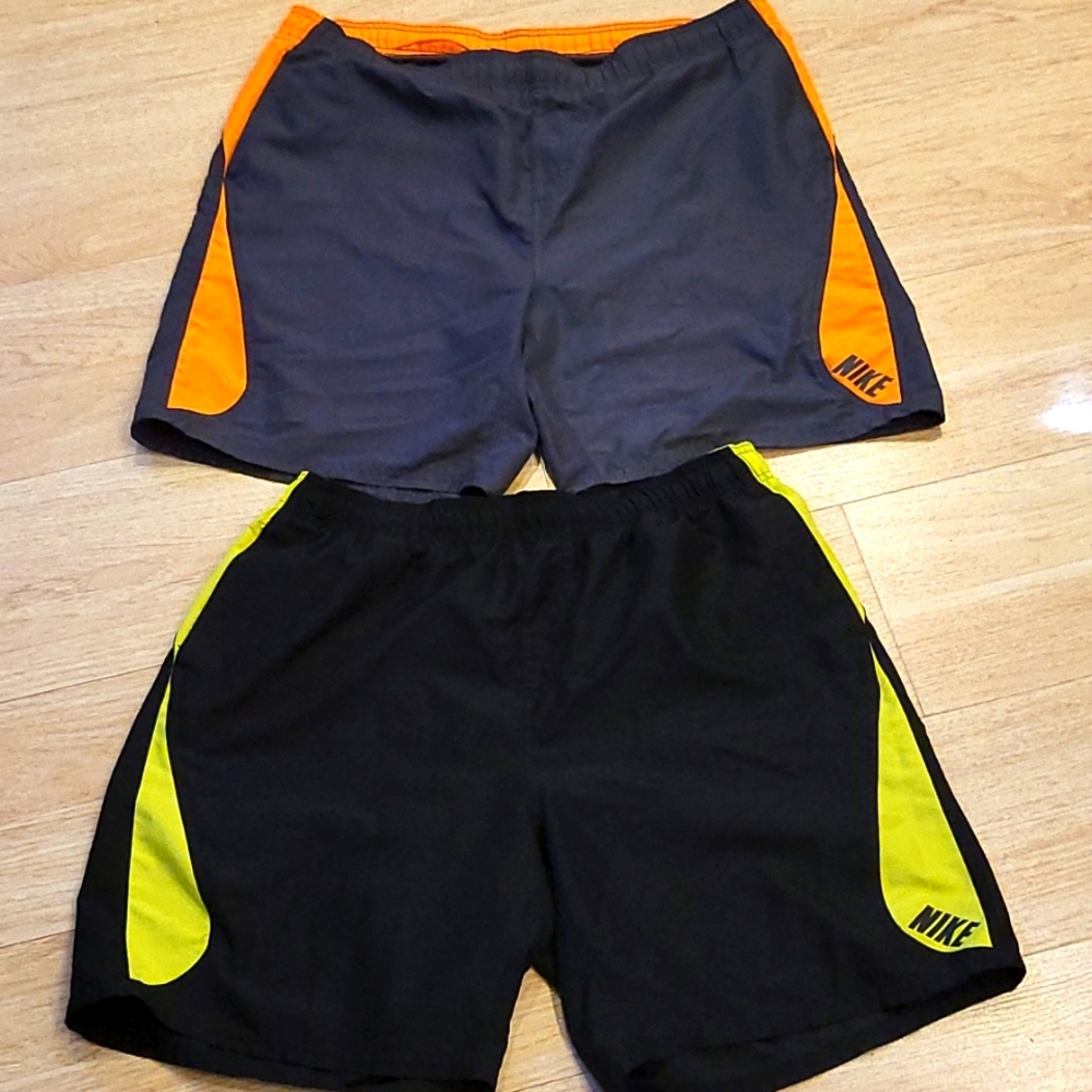 NIKE SHORTS